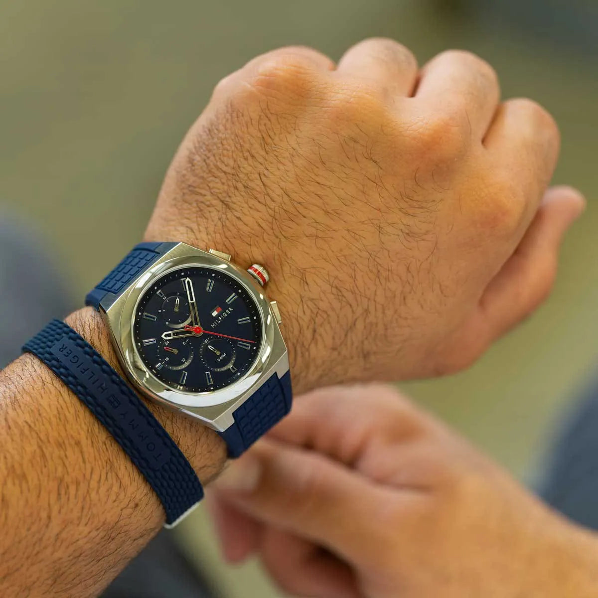 RELOJ TOMMY HILFIGER 1791899 EN SILICONA AZUL