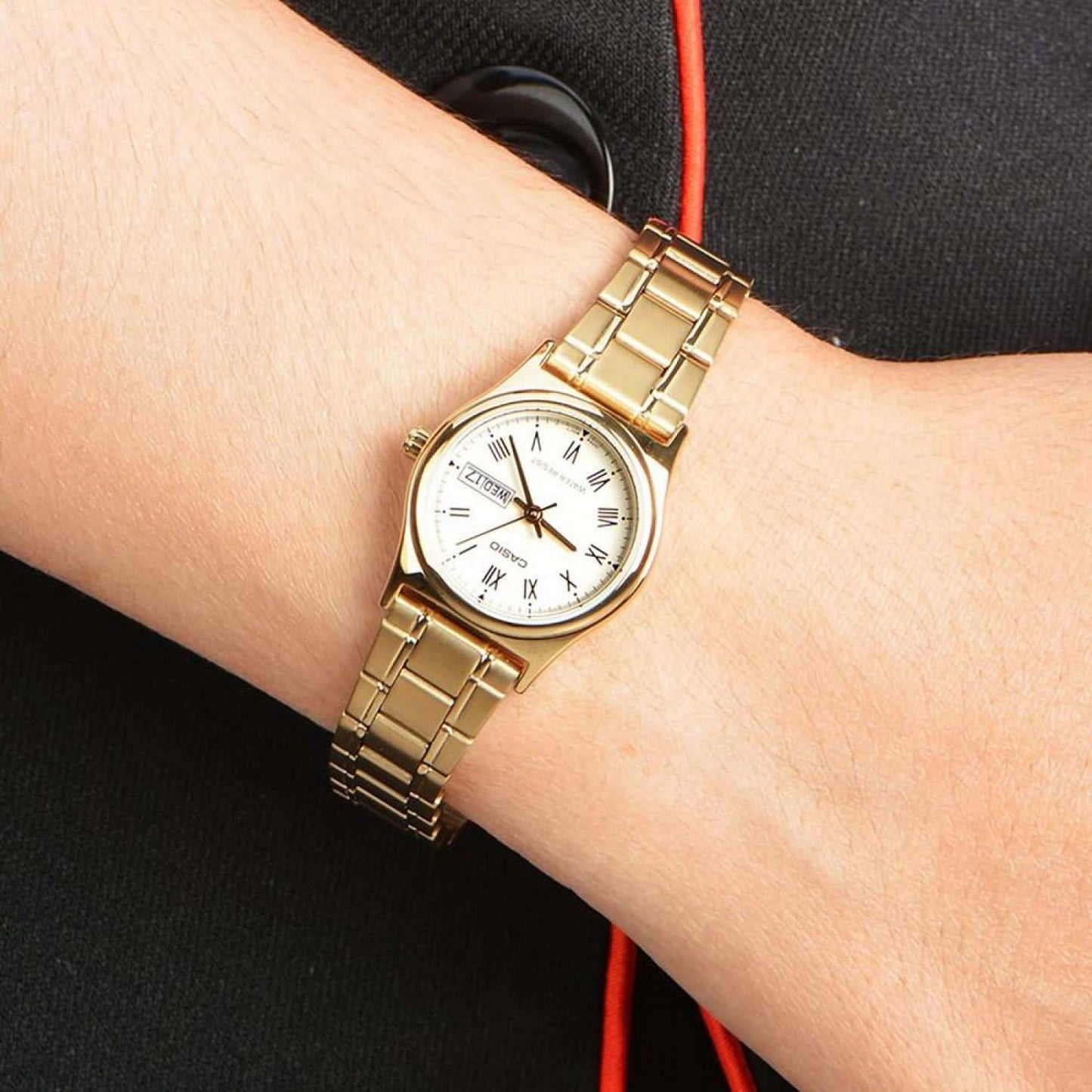 RELOJ CASIO LTP-V006G-9B DORADO ACERO DAMA