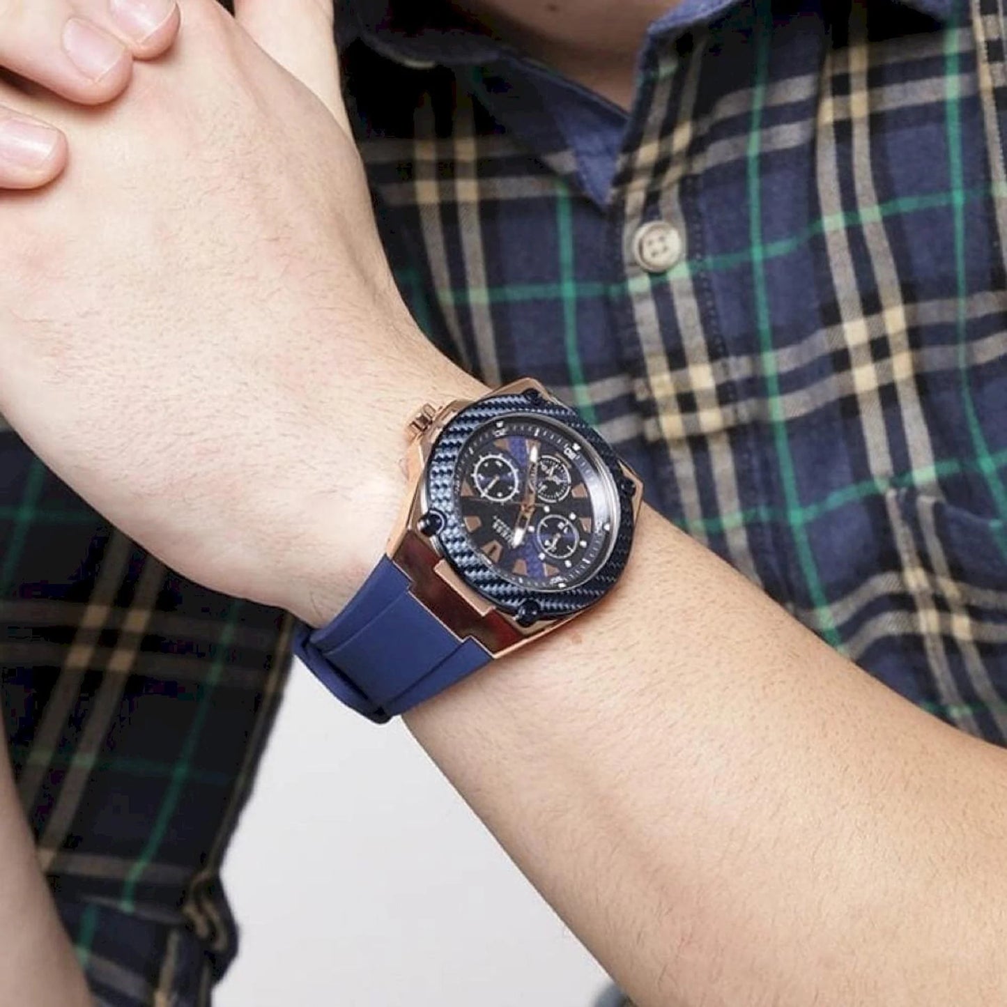 RELOJ GUESS W1049G2 CABALLERO
