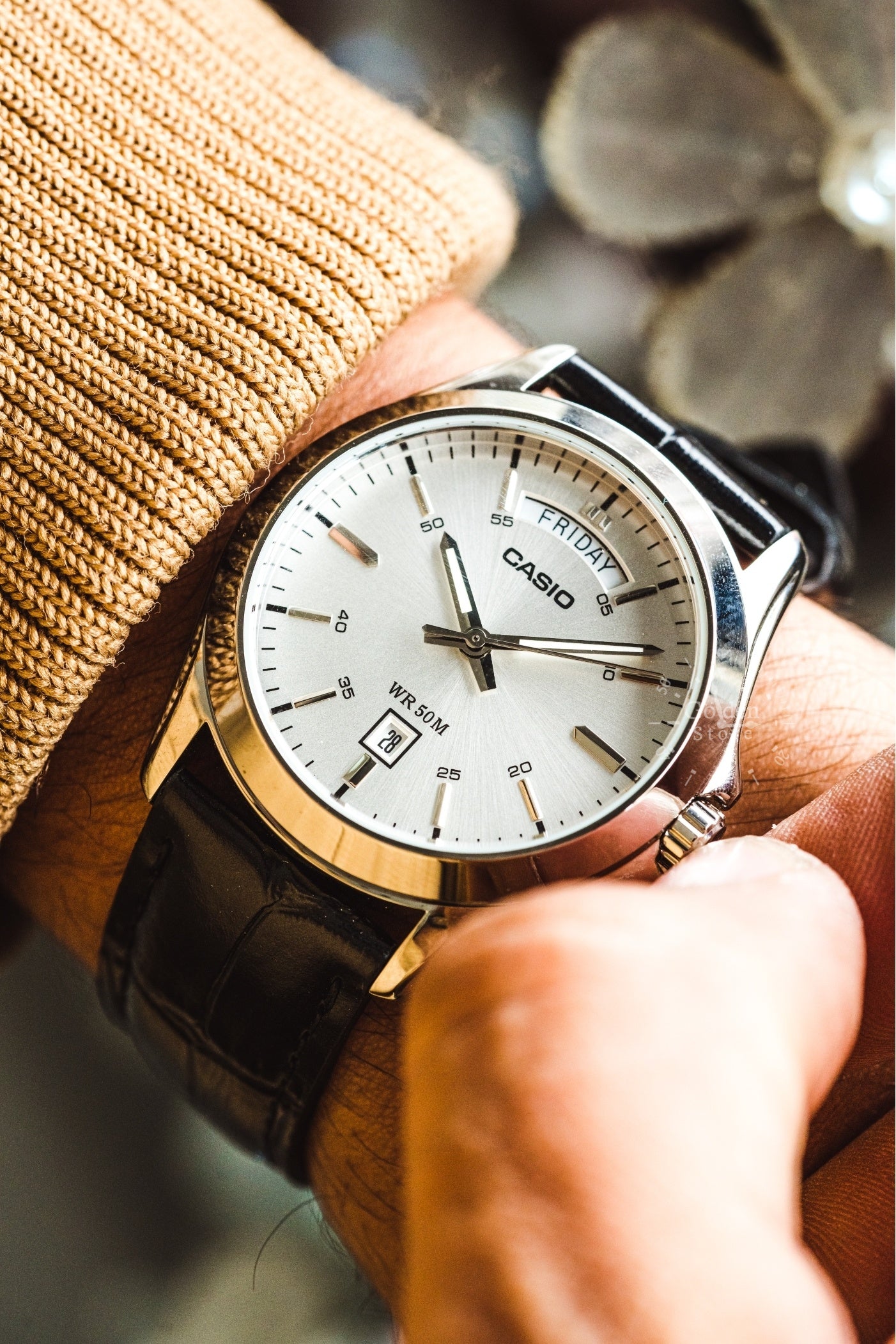 RELOJ CASIO MTP-1370L-7A CUERO