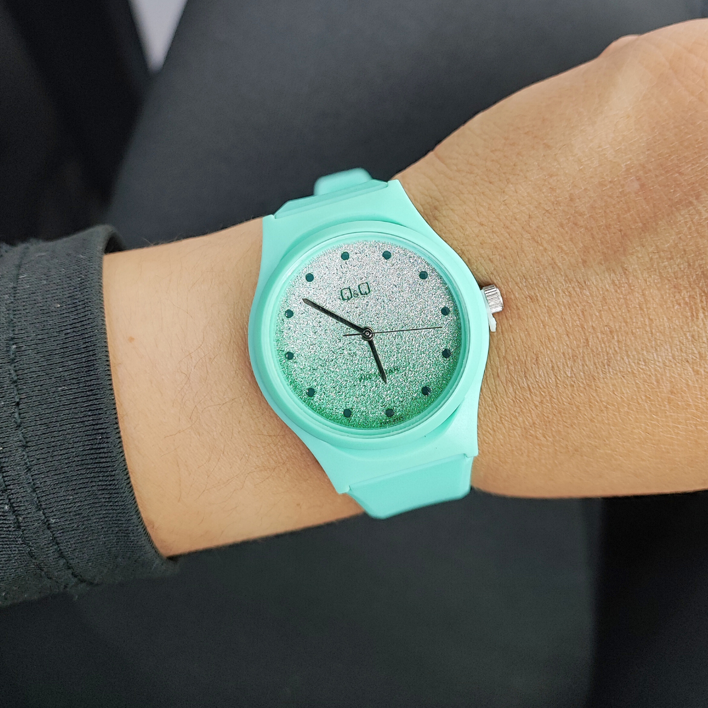 RELOJ QYQ DAMA PULSO SILICONA TABLERO ESCARCHADO