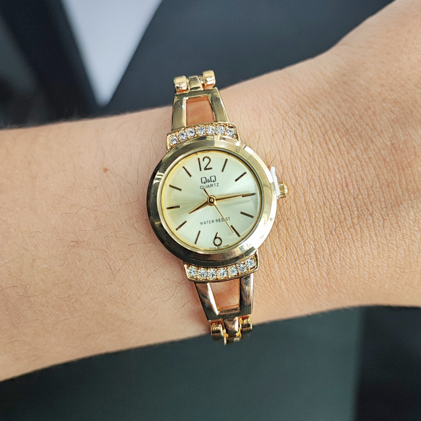 RELOJ QYQ MUJER JOYITA MODEL1 ACERO ELEGANTE