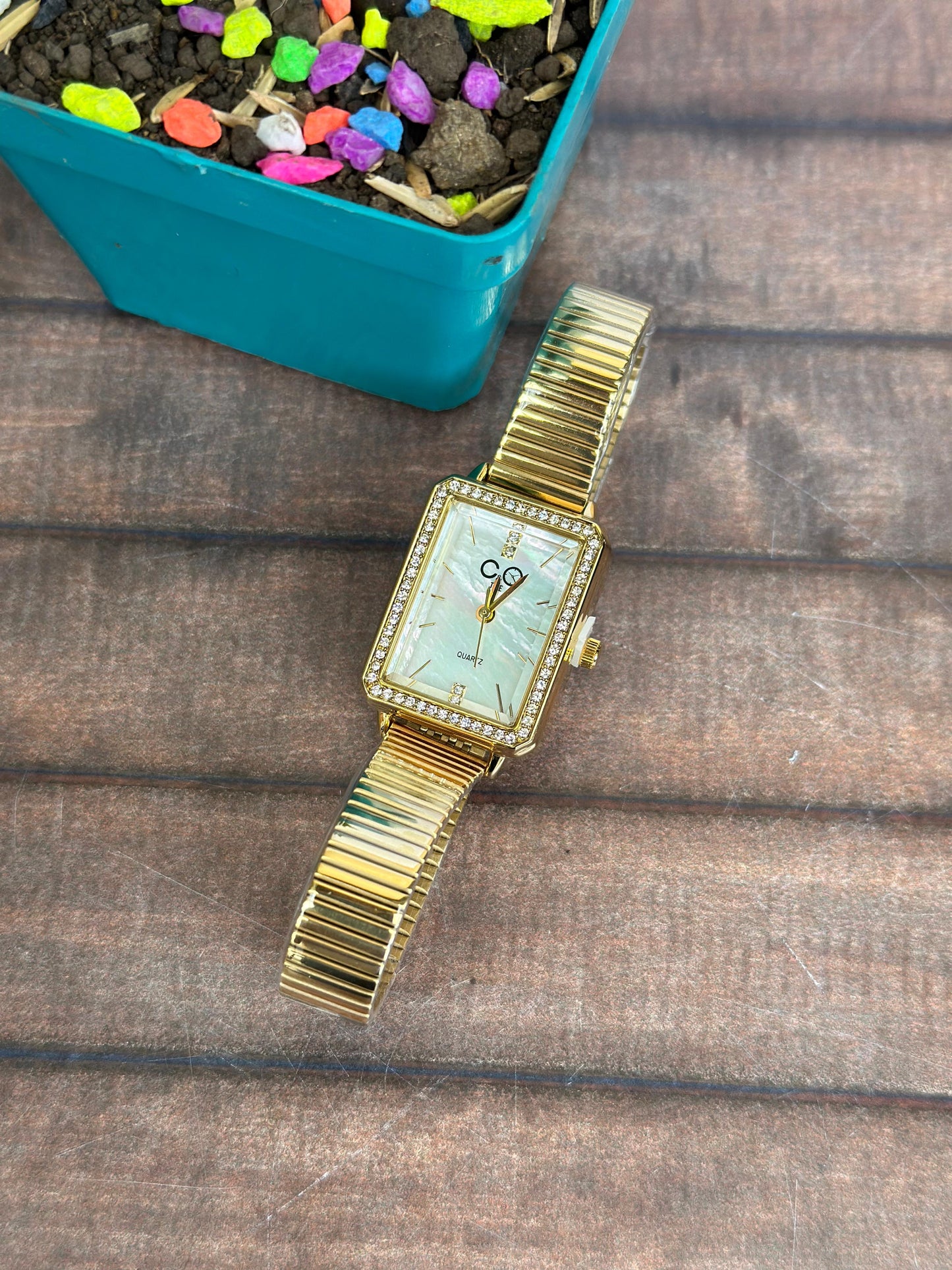 RELOJ CUADRADO DE LUJO PARA DAMA CYQ