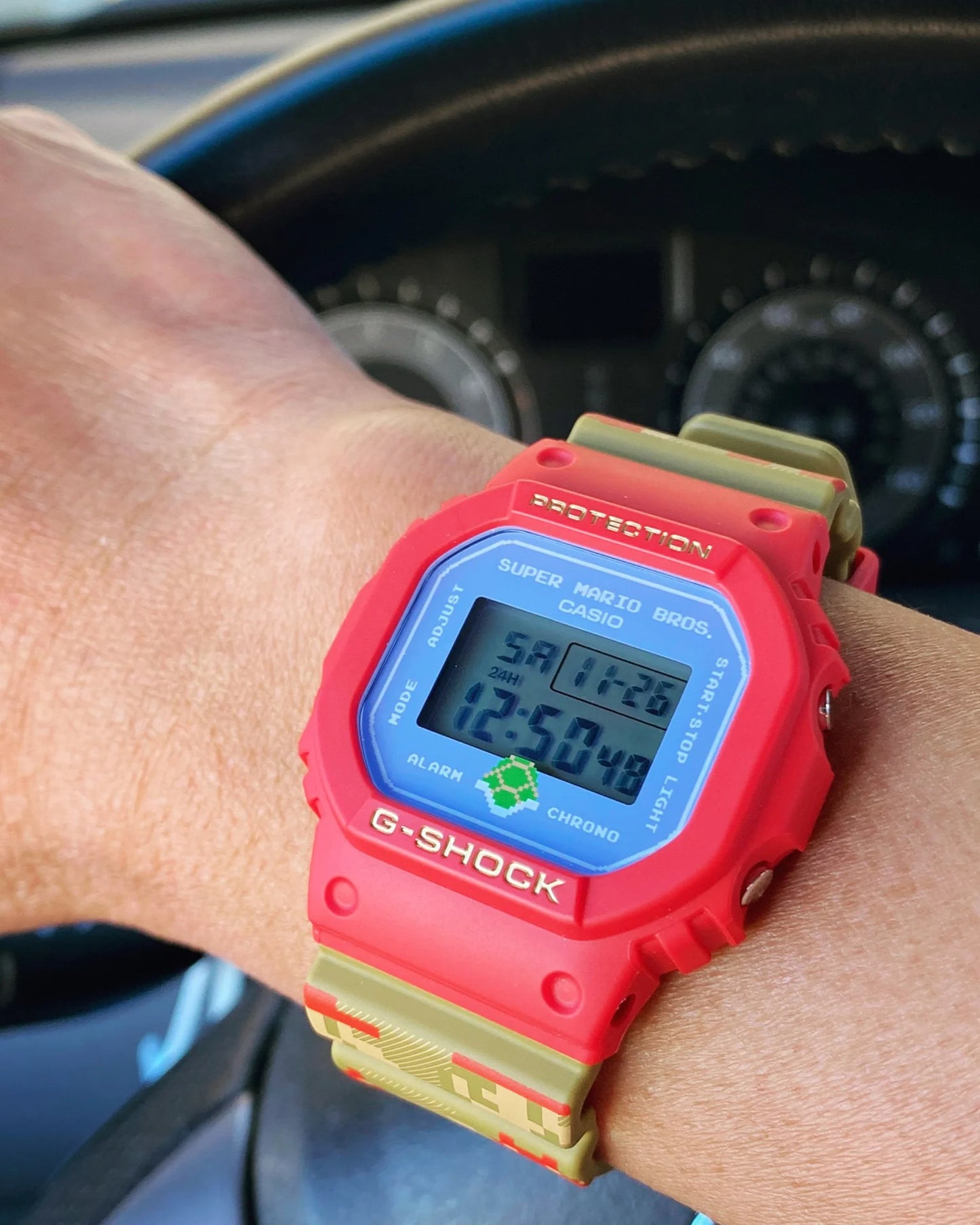 RELOJ G-SHOCK DW-5600SMB-4 SUPER MARIO BROSS