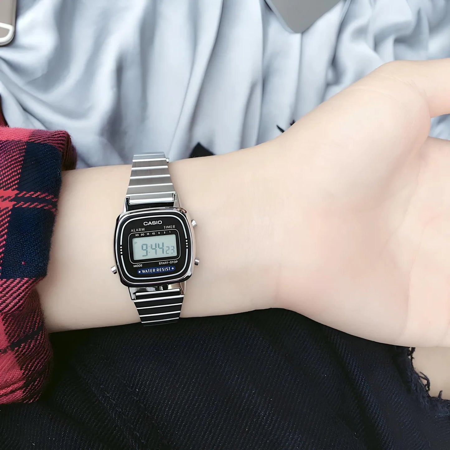 RELOJ CASIO LA-670WD-1D RETRO MINI