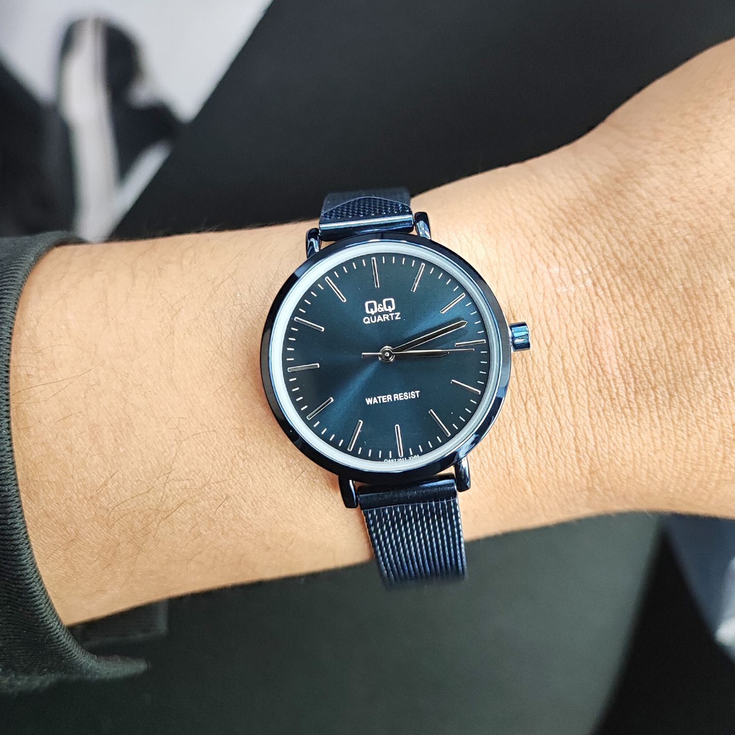 RELOJ QYQ MUJER PLATEADO ACERO QB57J102Y