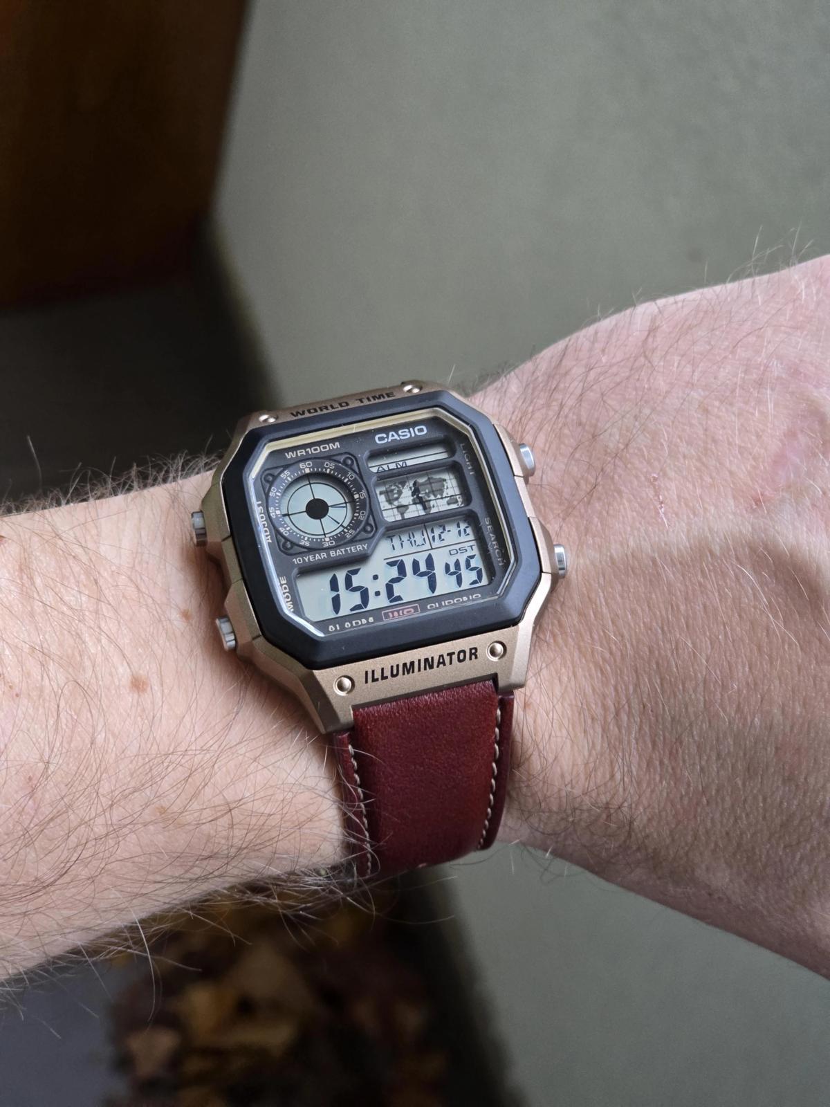 RELOJ CASIO AE-1200HL-5A CUERO