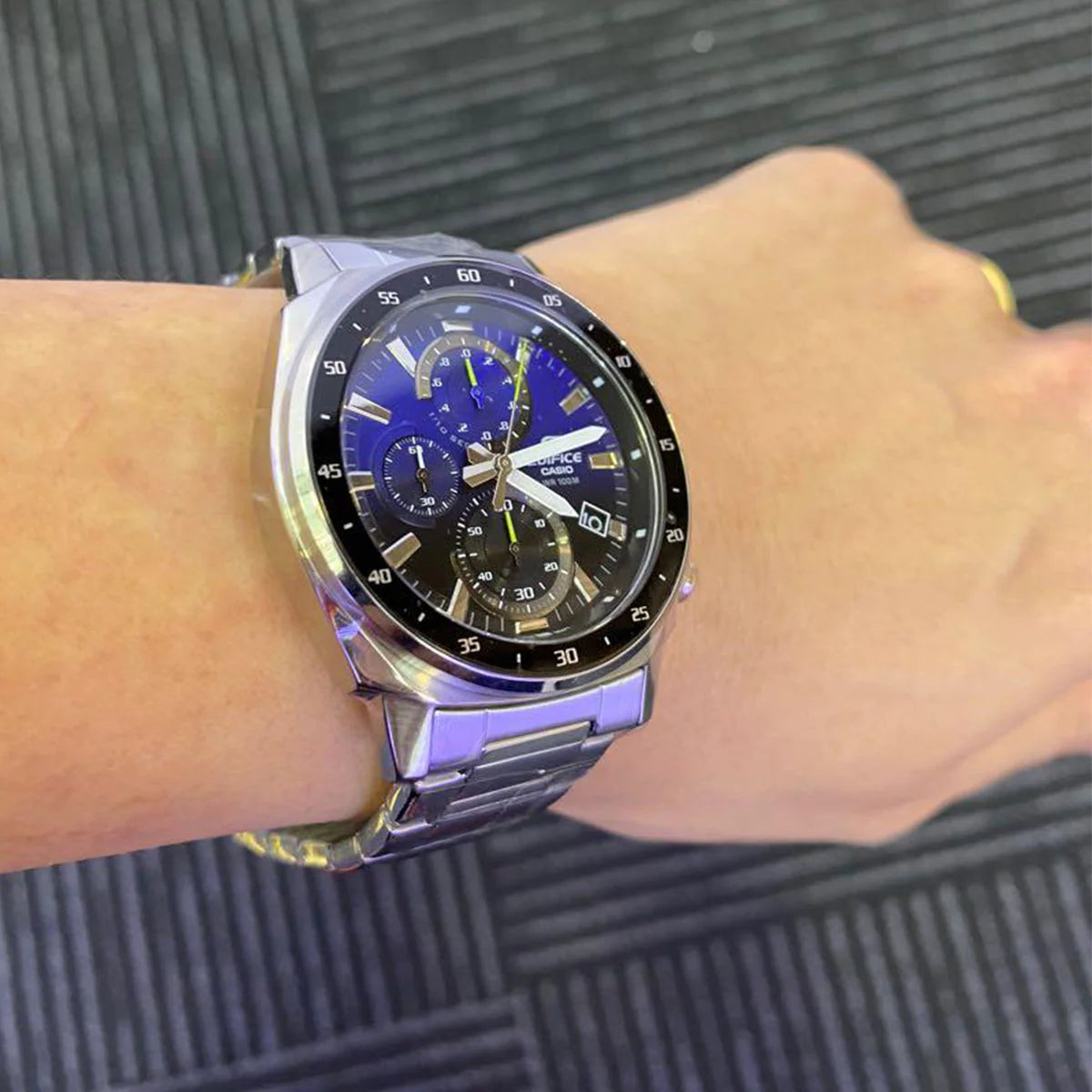 RELOJ CASIO EDIFICE EFV-600D-2A ACERO