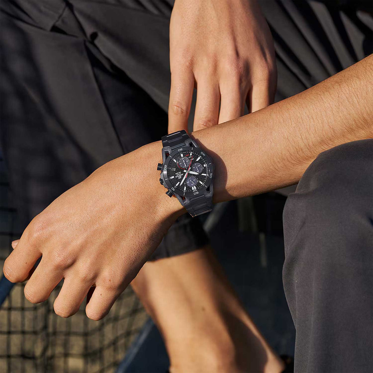 RELOJ CASIO EDIFICE EQS-960DC-1A FIBRA DE CARBONO