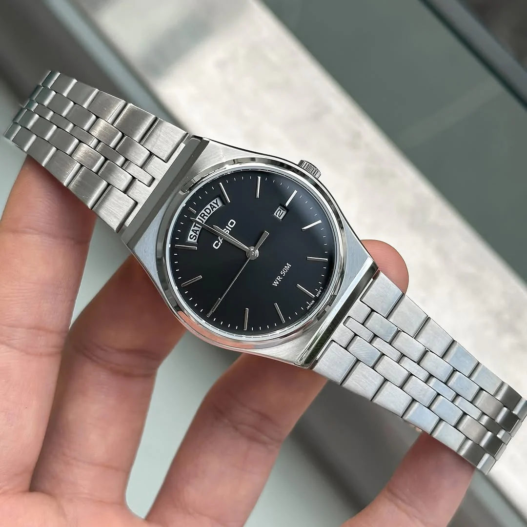 RELOJ CASIO MTP-B146D-1A ACERO FONDO NEGRO