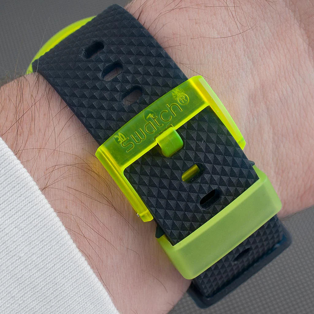 RELOJ SWATCH NEON TO THE MAX SB06J100