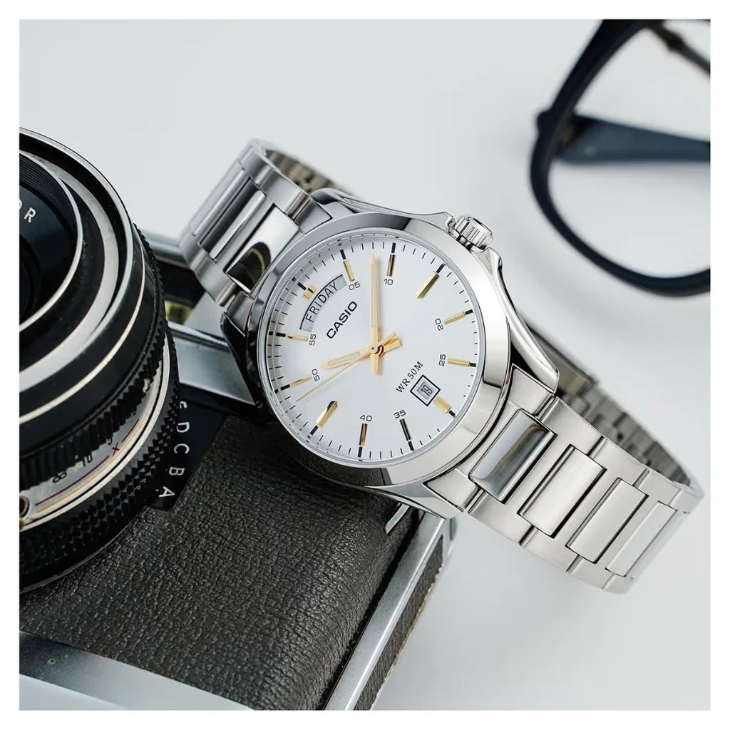 RELOJ CASIO MTP-1370D-7A2 ACERO PLATEADO