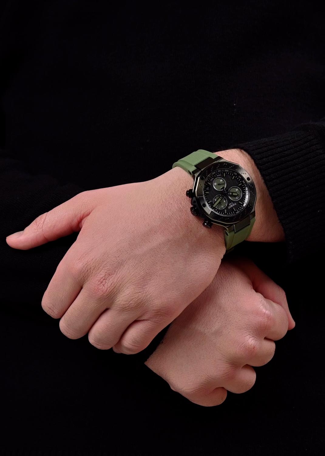 RELOJ TISSOT T-RACE T141.417.37.061.02 VERDE MILITAR