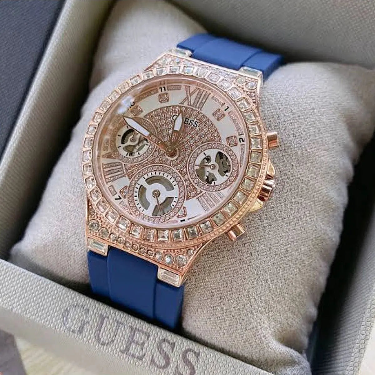 RELOJ GUESS MOONLIGHT GW0257L3 SILICONA