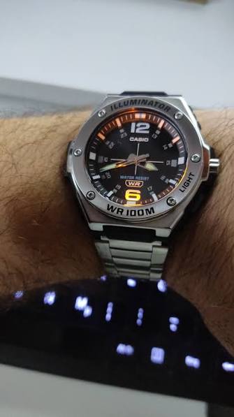 RELOJ CASIO EDIFICE MWA-100HD-1A