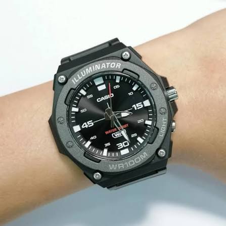 RELOJ CASIO MW-620H-1A RESINA