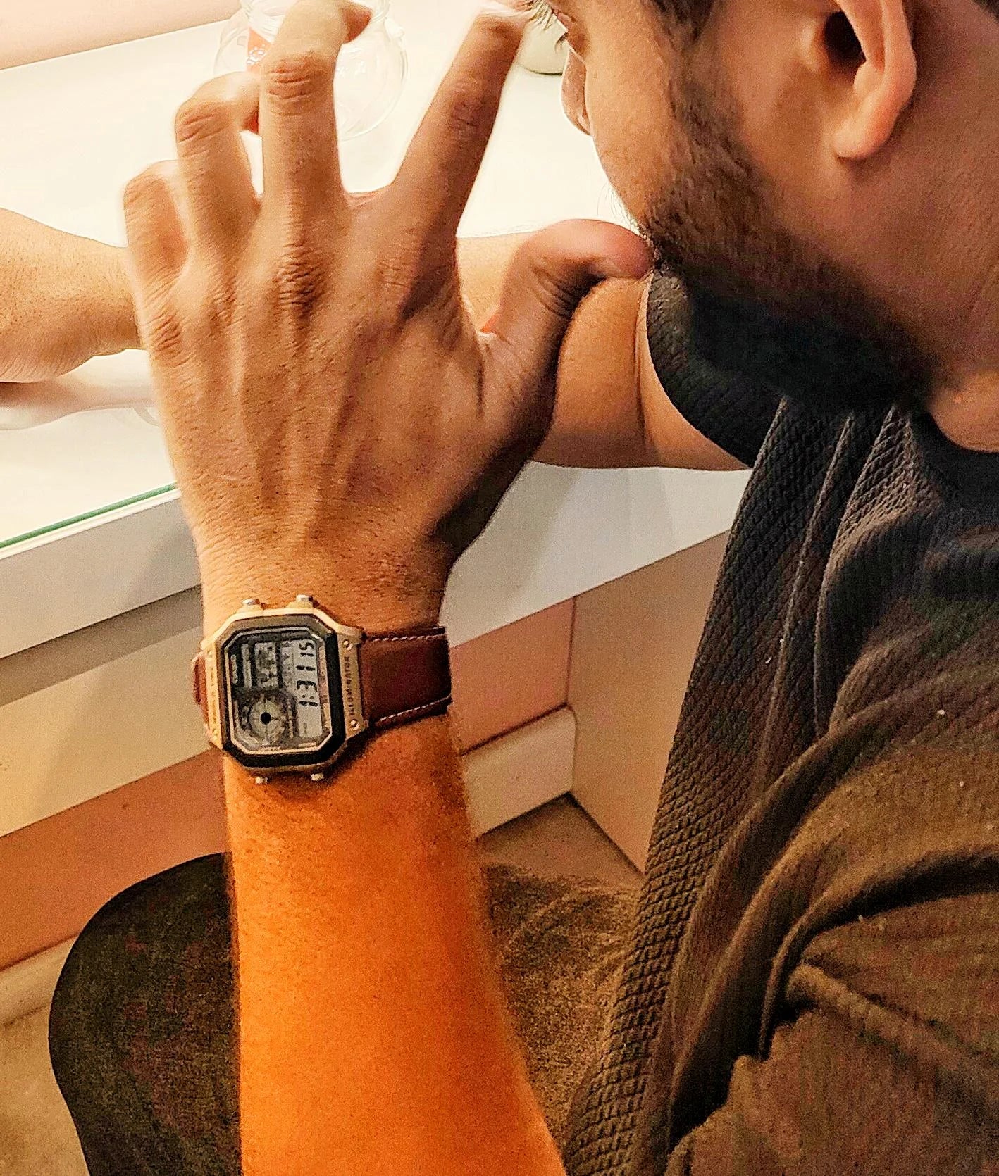 RELOJ CASIO AE-1200HL-5A CUERO